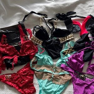 Fabric a lot of beach, bunny, bikinis, tops, and bottoms, older vantage